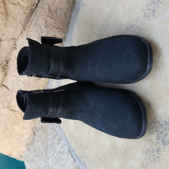 UGG Joanie Bow Boot Black Size 5 - Picture 2 of 12